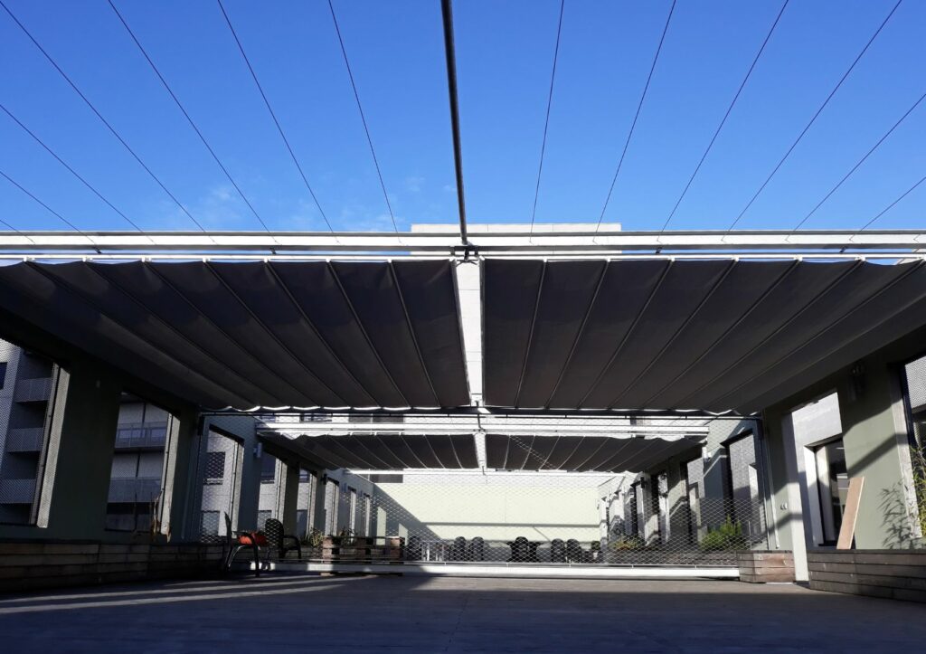 Velum couverture de magasin