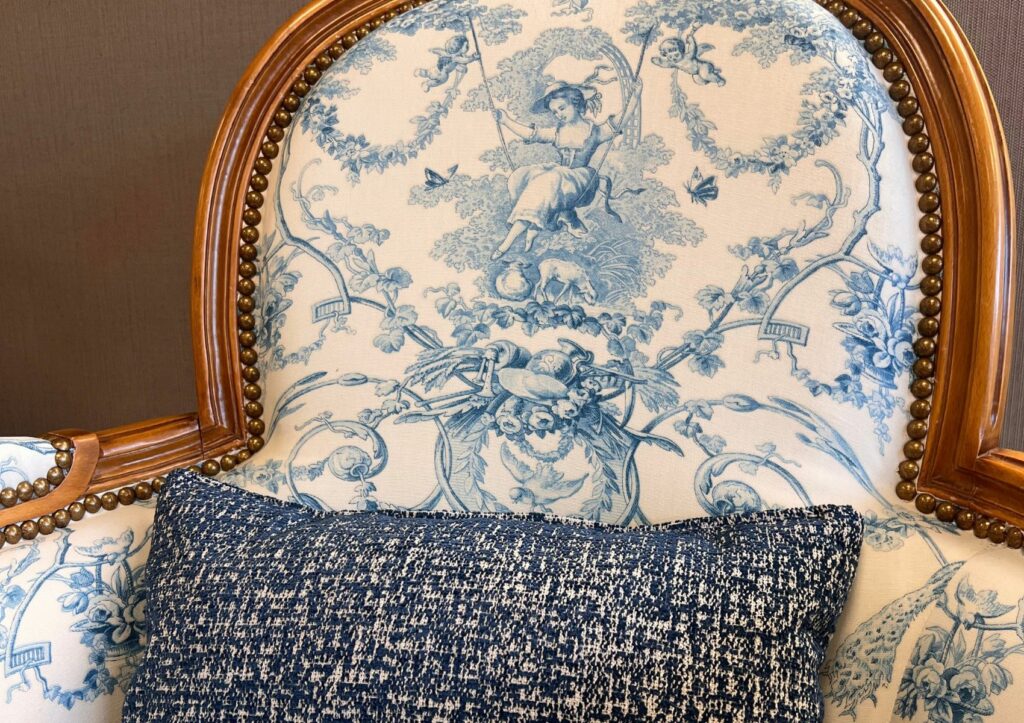Réféction fauteuil et coussin