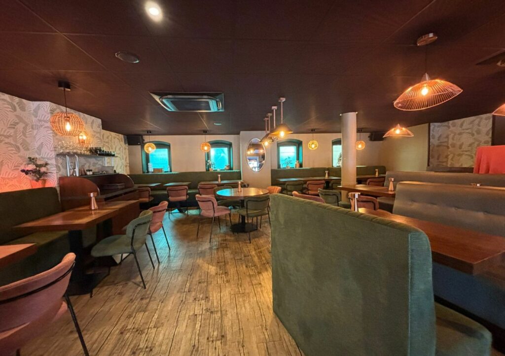 Banquette de restaurant