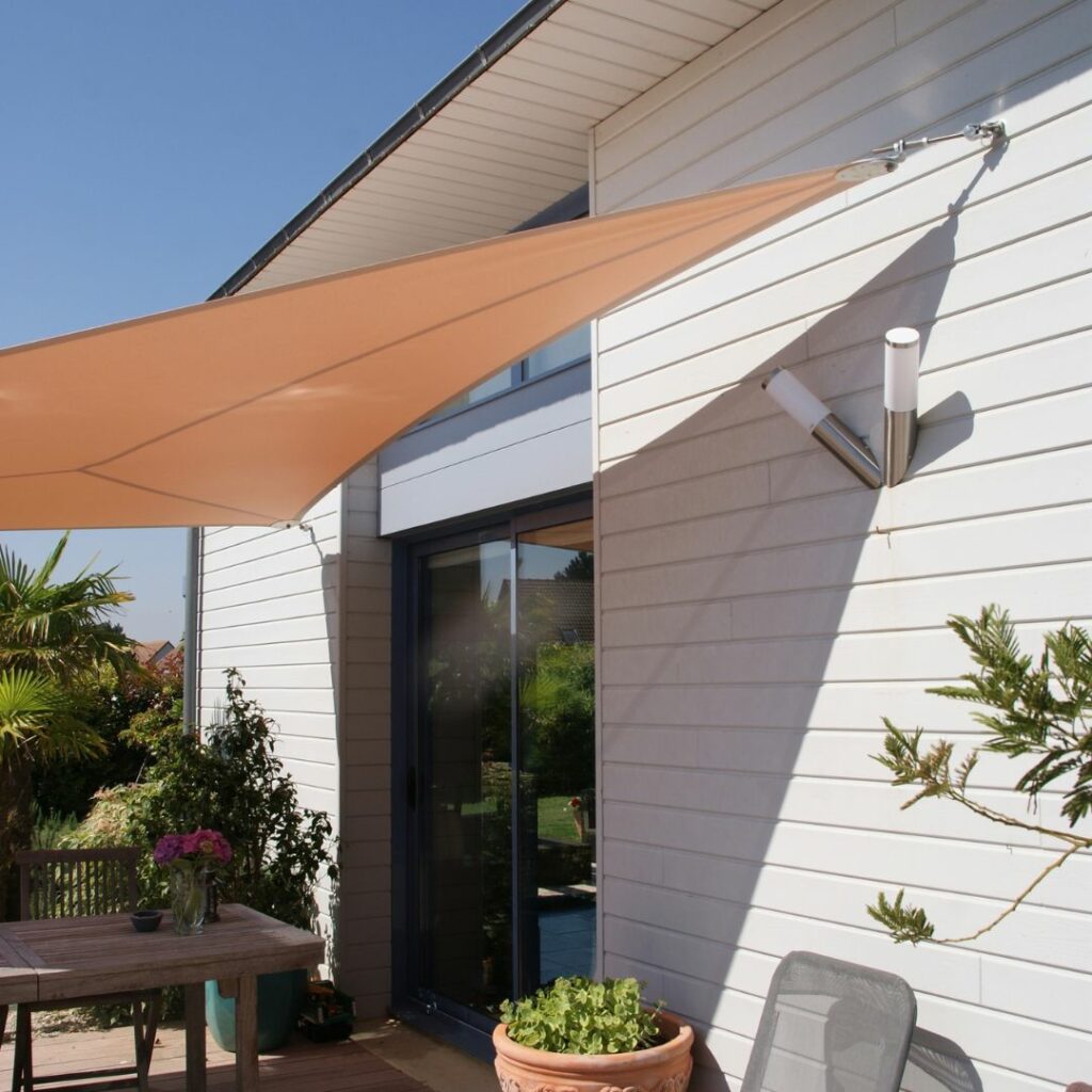 Voile d'ombrage protection solaire