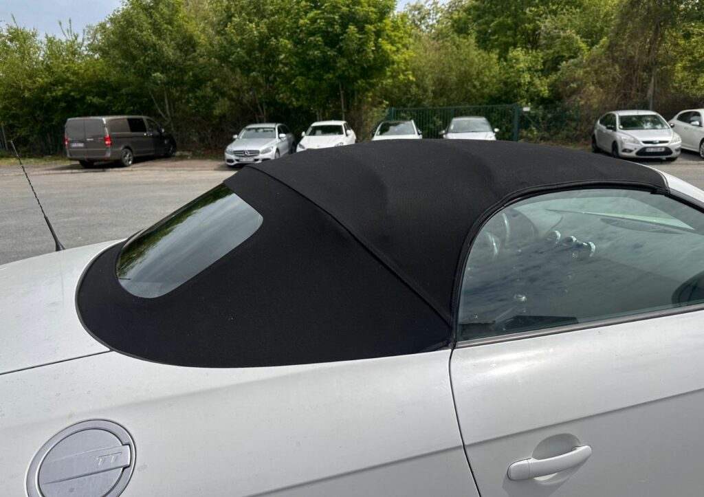Capote de voiture